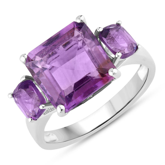 Luxurious silver ring with natural Brazilian Amethysts
